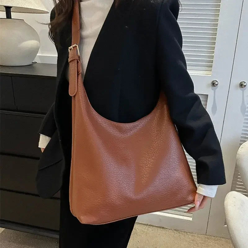 The Ultimate Carryall: Fashionable Leather Tote for Women