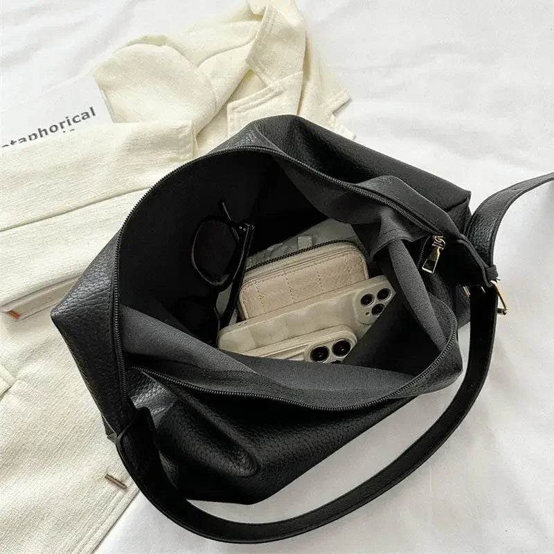 The Ultimate Carryall: Fashionable Leather Tote for Women